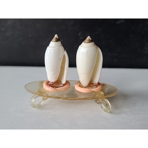 Shell Shaped Salt And Pepper Shaker Figurine, Vintage READ - Picture 10 of 10